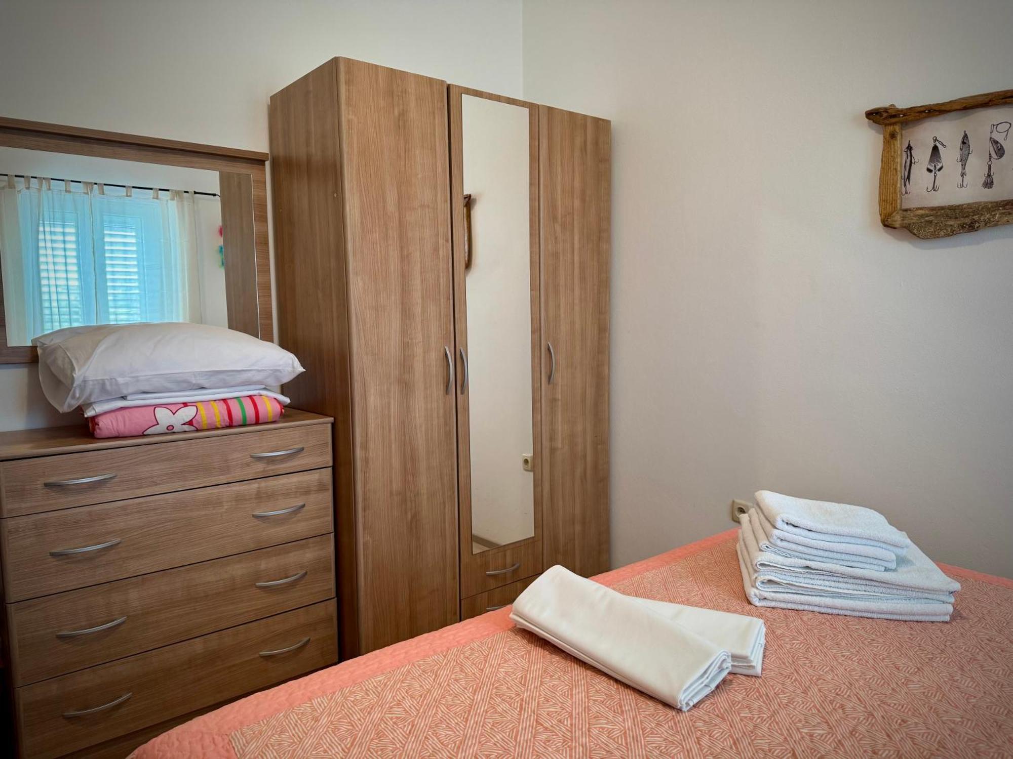 Apartments Maricic Rab Island Palit Exterior photo